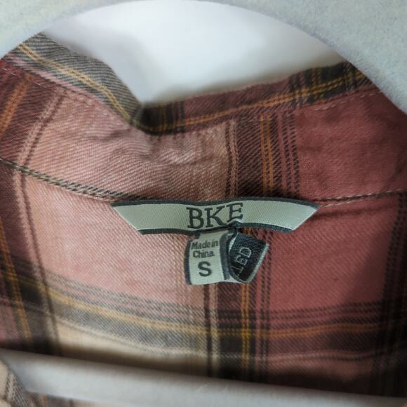 BKE Plaid Slip Back Long Sleeve Button Front Shirt Size small Tie back - Picture 4 of 5